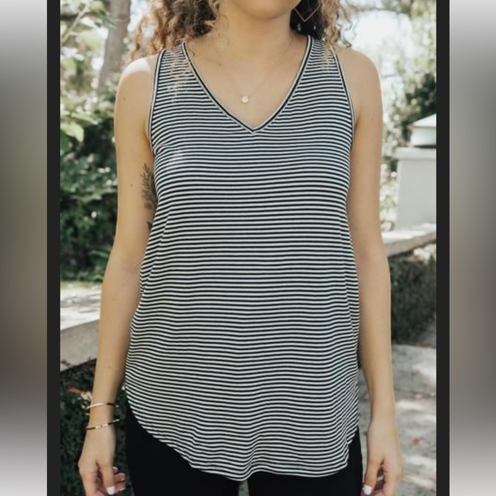 Carly Jean Los Angeles favorite tank in olive and white stripes, size small